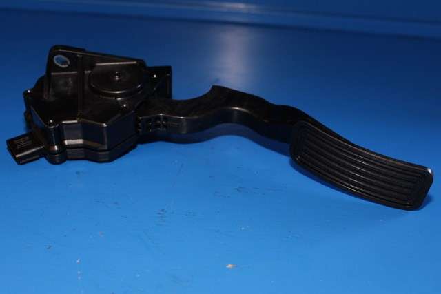 Pedal gass til Mazda 2, 2011-2014 (Type II, Fase 2) (FORD|DF71-K4238-8911)