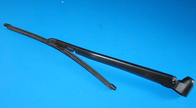 Viskerarm bakrute til BMW 1-Serie 2004-2011 (E81/E82/E87/E88) (E81/E82/E87/E88)