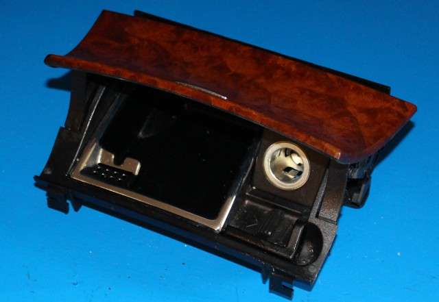 Dashbord askebeger til Mercedes E-Klasse, 2006-2009 (Fase 2) (W211) (W211) 