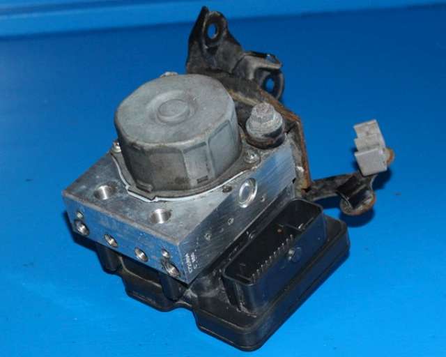ABS sentral til Toyota Auris, 2013-2015 (Type II, Fase 1)  (BOSCH|0 265 269 534)