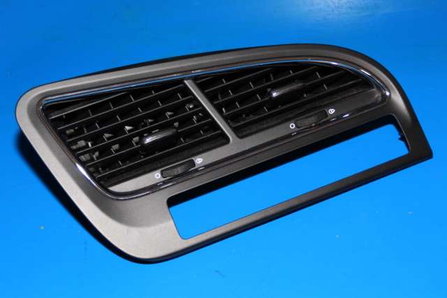 Dashbord friskluftdyse midtkonsoll til Peugeot 5008, 2010-2017 (Type I)  