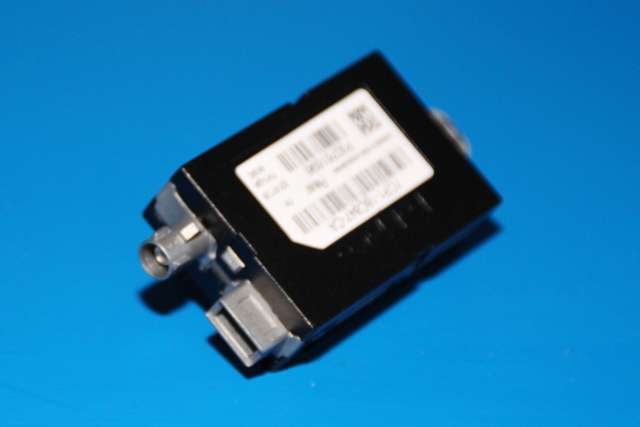 Antenne forsterker til Ford Focus, 2014-2018 (Type III, Fase 2)  (FORD|7CP1-18C847-CA)