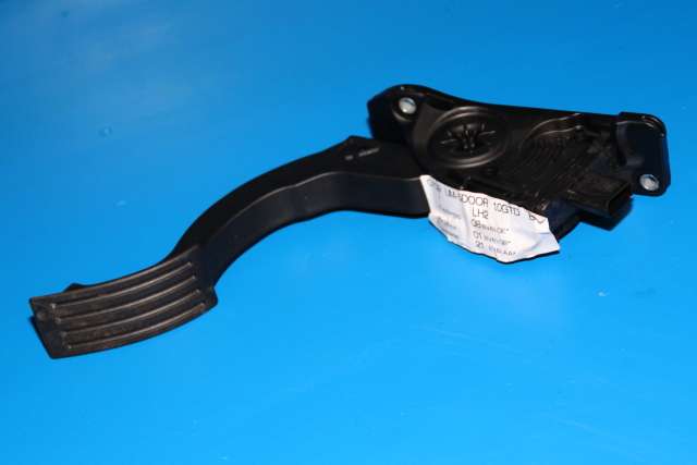 Pedal gass til Ford Focus, 2014-2018 (Type III, Fase 2)  (HELLA|6PV 010 368-80)