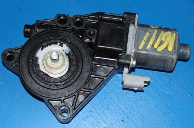 Ruteheis, kun motor, venstre bak til Hyundai i30, 2007-2012 (Type I)  (BOSCH|0 130 822 545)