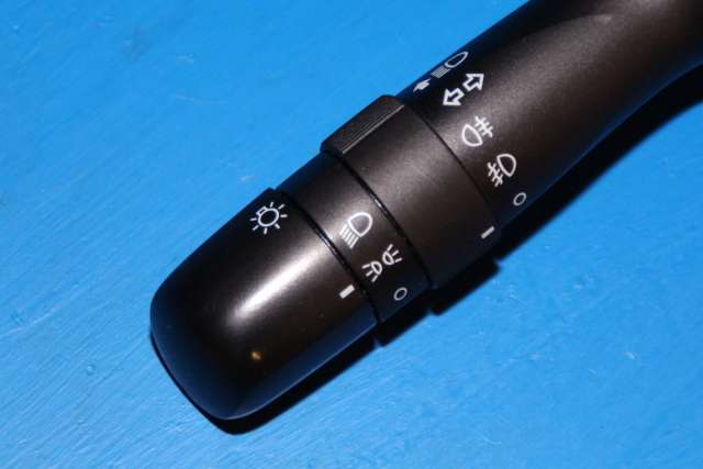 Bryter blink til Toyota Urban Cruiser 2009-2014 (TOYOTA|52171-17F530|)