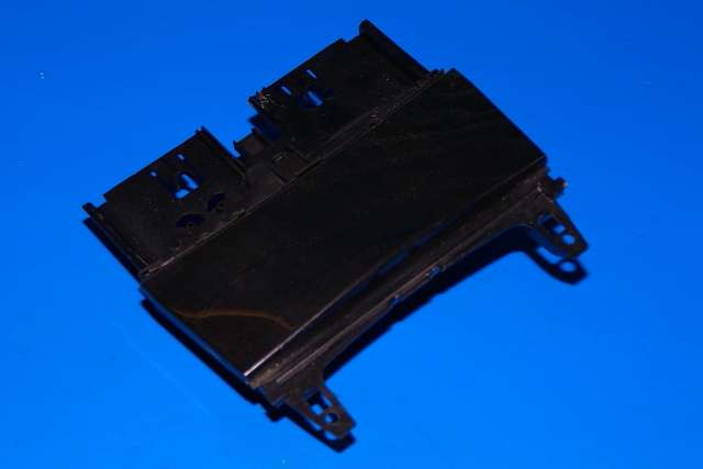 Dashbord askebeger til Mercedes C-Klasse, 2011-2014 (Fase 2) (W204) (W204) (MERCEDES|A 204 680 13 50)