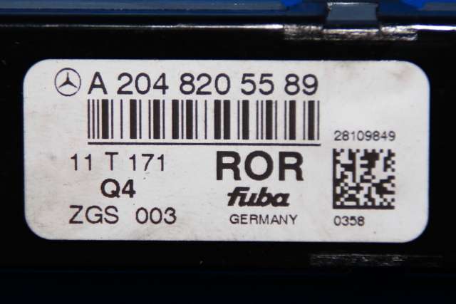 Antenne forsterker til Mercedes C-Klasse 2011-2014 (Fase 2) (W204) (W204) (MERCEDES|A 204 820 55 89|)