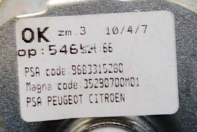 Bagasjerom diverse til Peugeot 3008 2009-2016 (Type I) (PEUGEOT|96 833152 80|)