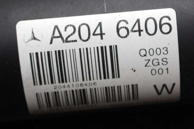 Mellomaksel bakre til Mercedes C-Klasse 2011-2014 (Fase 2) (W204) (W204) (MERCEDES|A 204 410 64 06|)