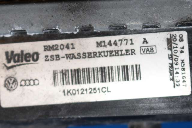 Radiator (manuell gir) til Škoda Yeti 2009-2013 (Fase 1)  (VAG|1K0 121 521 CL|)