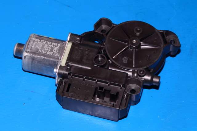 Ruteheis, kun motor, venstre bak til VW Polo, 2014-2017 (Type V, Fase 2)  (VAG|6R0 959 811 N)