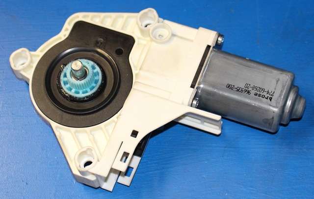 Ruteheis, kun motor, venstre foran til Audi A4, 2007-2014 (Type IV) (B8) (B8) (VAG|8K0 959 801 A)