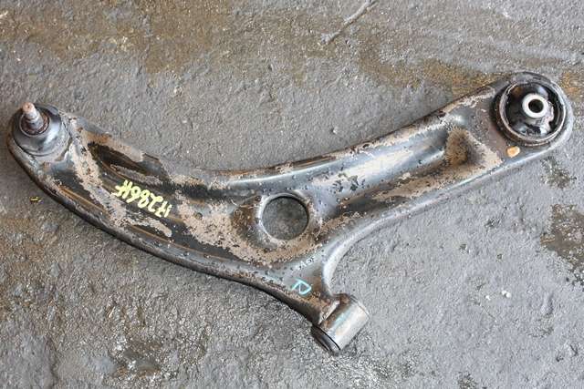 Bærebru høyre foran nedre til Hyundai i20, 2009-2014 (Type I)  