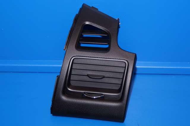 Dashbord friskluftdyse høyre til Suzuki Swift, 2011-2017