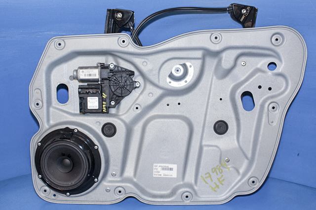 Ruteheis høyre foran til VW Caddy, 2010-2015 (Type III, Fase 2)  (VAG|1T0 959 702 R)
