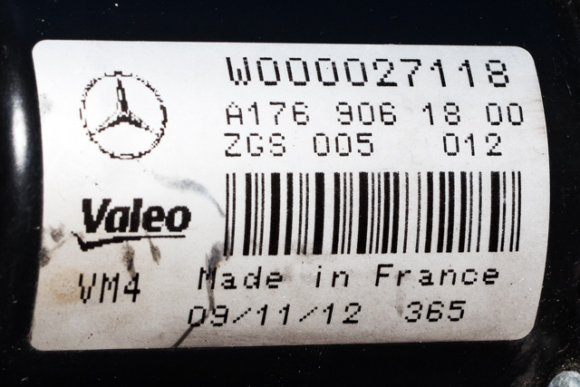 Viskermotor frontrute komplett m/overføring til Mercedes A-Klasse 2012-2018 (W176) (W176) (MERCEDES|A 176 906 18 00|)