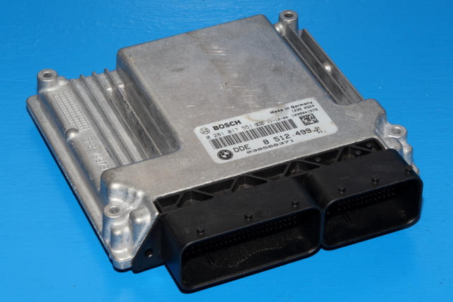 Styreenhet motor til BMW X1, 2009-2015 (E84) (E84) (BOSCH|0 281 017 551)