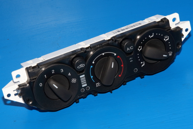 Varmeapparat betjening til Ford Transit Connect, 2013-2018 Type II, Fase 1  (FORD|DT1T-19980-BD)