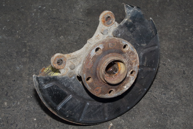 Hjulspindel høyre foran til VW Caddy, 2010-2015 (Type III, Fase 2)