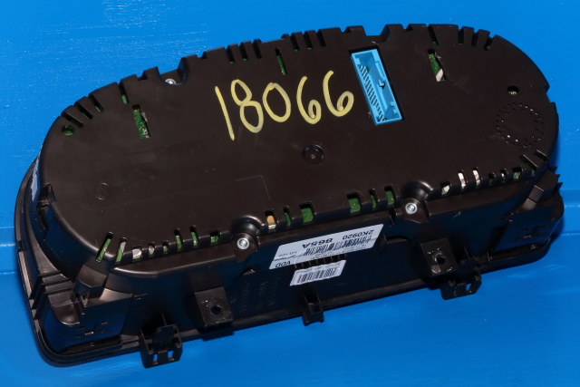 Instrumentpanel til VW Caddy 2010-2015 (Type III, Fase 2) (VDO|A2C53363575|2K0 920 865 A|)