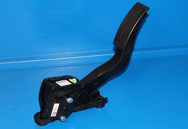 Pedal gass til Hyundai i20 2009-2014 (Type I) (HYUNDAI|35190-4A700|)