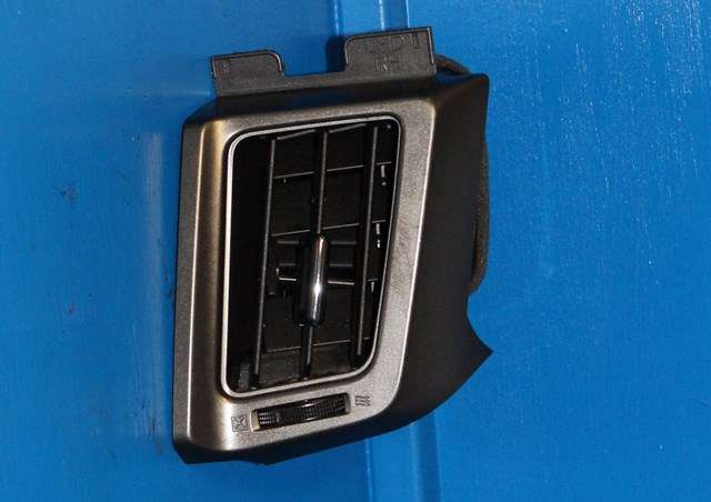 Dashbord friskluftdyse til Toyota RAV4, 2013-2015 (Type IV, Fase 1)  