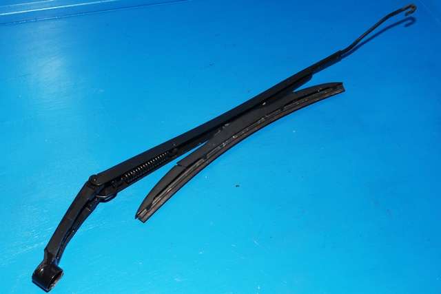Viskerarm frontrute høyre til Toyota RAV4, 2013-2015 (Type IV, Fase 1)  