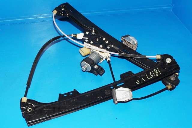 Ruteheis venstre foran til BMW 5-Serie, 2003-2010 (E60/E61) (E60/E61) (BOSCH|0 130 821 459)
