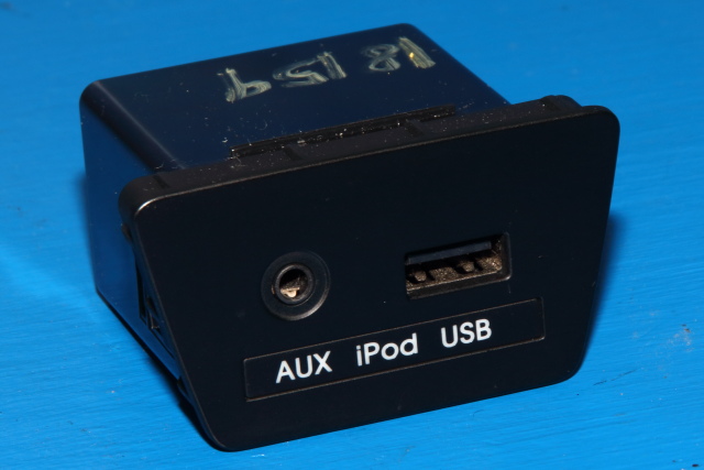 Bilstereo diverse til Hyundai Ix35, 2010-2015 (HYUNDAI|96110-2S000)