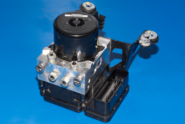 ABS sentral til Volvo V60/V60 CC 2013-2018 (Type I, Fase 2) (VOLVO|P31400101|)