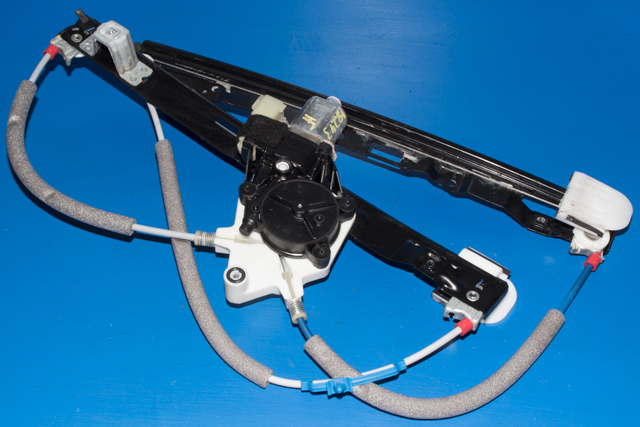 Ruteheis høyre foran til Ford B-Max, 2012-2017 (FORD|6CP1-14553-L4A)