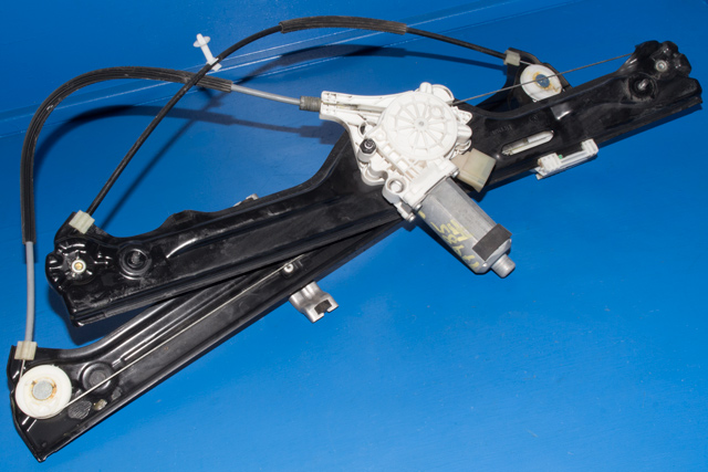 Ruteheis høyre foran til BMW X5, 2007-2013 (E70) (E70) (BMW|6 967 262)
