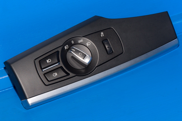 Bryter lys til BMW X3 2010-2017 (F25) (F25) (BMW|9 192 744|)