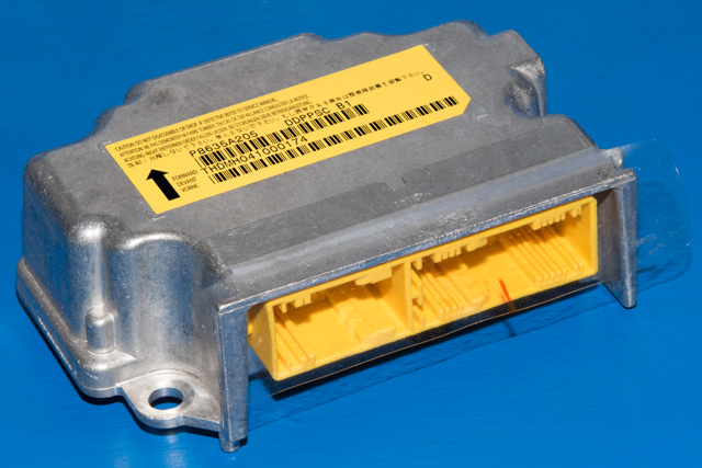 Styreenhet airbag hovedsensor til Mitsubishi Outlander 2010-2012 (Type II, Fase 2) (MITSUBISHI|P8635A205|)