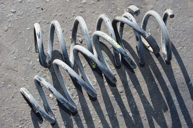 Fjær bak spiralfjær til Mitsubishi i-MiEV, 2010-->>  