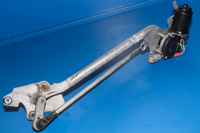 Viskermotor frontrute komplett m/overføring til Mitsubishi i-MiEV, 2010-->>  (MITSUBISHI|8250A326)