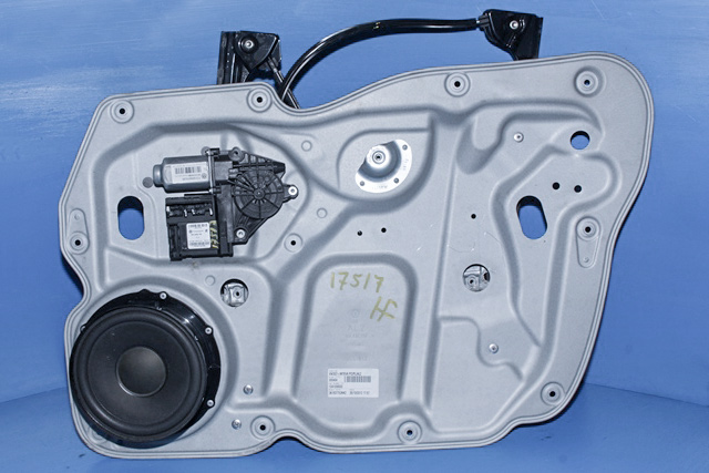 Ruteheis høyre foran til VW Caddy, 2010-2015 (Type III, Fase 2) (VAG|1T0 959 702 R)