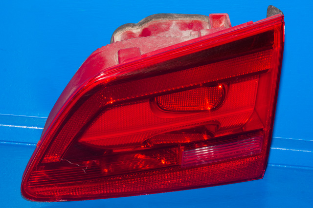 Baklykt høyre indre til VW Touran, 2010-2015 (Type I, Fase 3)  (VAG|1T0 945 094)