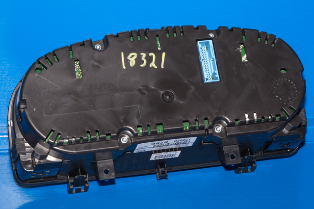 Instrumentpanel til VW Touran 2010-2015 (Type I, Fase 3)  (VAG|1T0 920 875 E|)