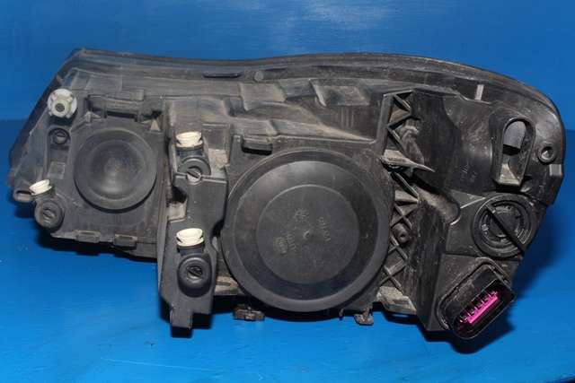 Frontlykt høyre halogen til Škoda Octavia 2009-2013 (Type II, Fase 2) (HELLA|1EL 247 052-02|1Z1 941 016 F|)