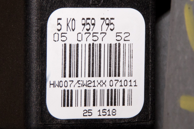 Ruteheis venstre bak til VW Touran 2010-2015 (Type I, Fase 3)  (VAG|5K0 959 703 A|)