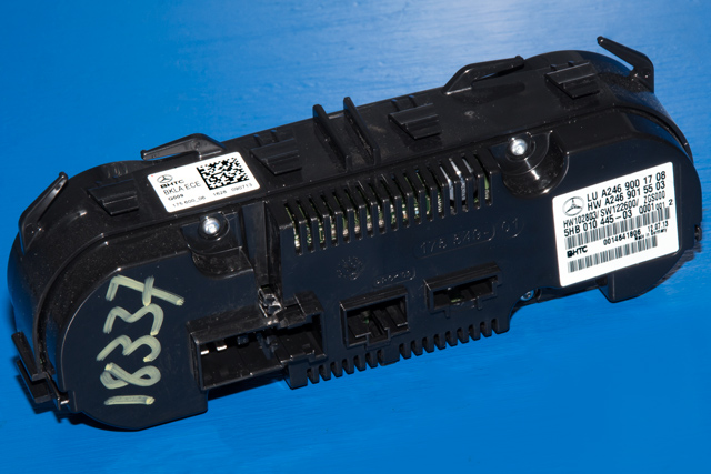Varmeapparat betjening til Mercedes B-Klasse 2011-2018 (W246) (W246) (HELLA|5HB 010 445-03|A 246 900 17 08|)