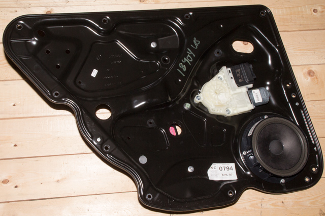 Ruteheis venstre bak til VW Passat, 2011-2015 (B7) (B7) (VAG|3C0 959 703)