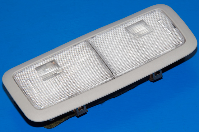 Taklyspanel til Toyota Avensis, 2009-2015 (Type III, Fase 1)