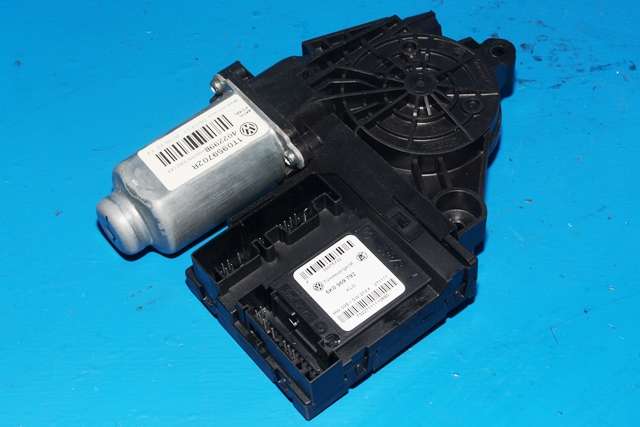 Ruteheis, kun motor, høyre foran til VW Caddy 2010-2015 (Type III, Fase 2) (VAG|1T0 959 702 R|)