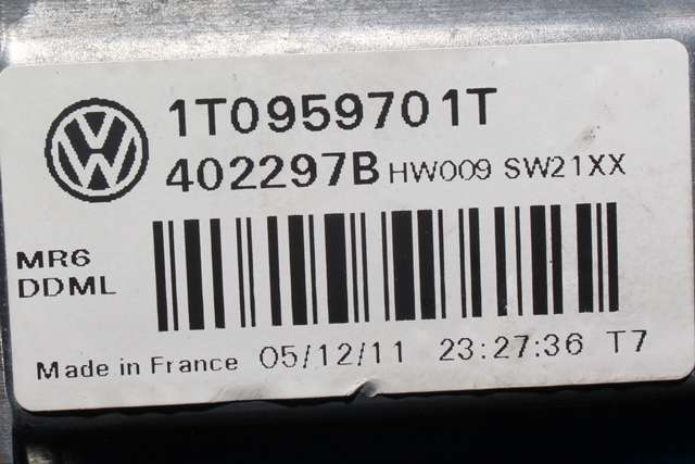 Ruteheis, kun motor, venstre foran til VW Caddy 2010-2015 (Type III, Fase 2) (VAG|1T0 959 701 T|)