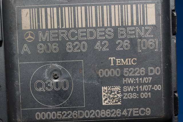 Styreenhet dør venstre foran til Mercedes Sprinter 2006-2013 (Fase 1) (906) (906) (TEMIC|0000 5226 D0|A 906 820 42 26|)