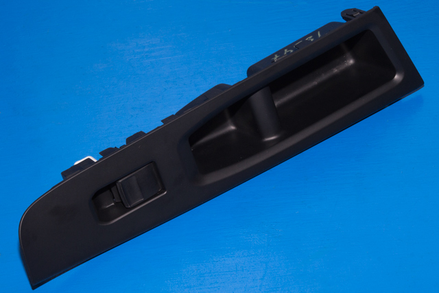 Bryter ruteheis til Toyota Yaris, 2014-2020 (Type III, Fase 2)  