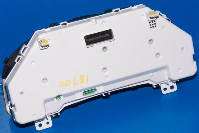 Instrumentpanel til Lexus CT 2010-2020  (DENSO|257480-1471|83800-76450|)
