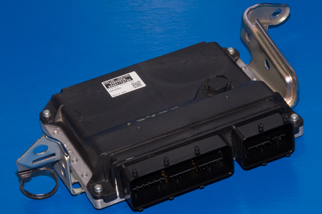 Styreenhet motor til Lexus CT 2010-2020 (DENSO|275600-3270|89661-76180|)